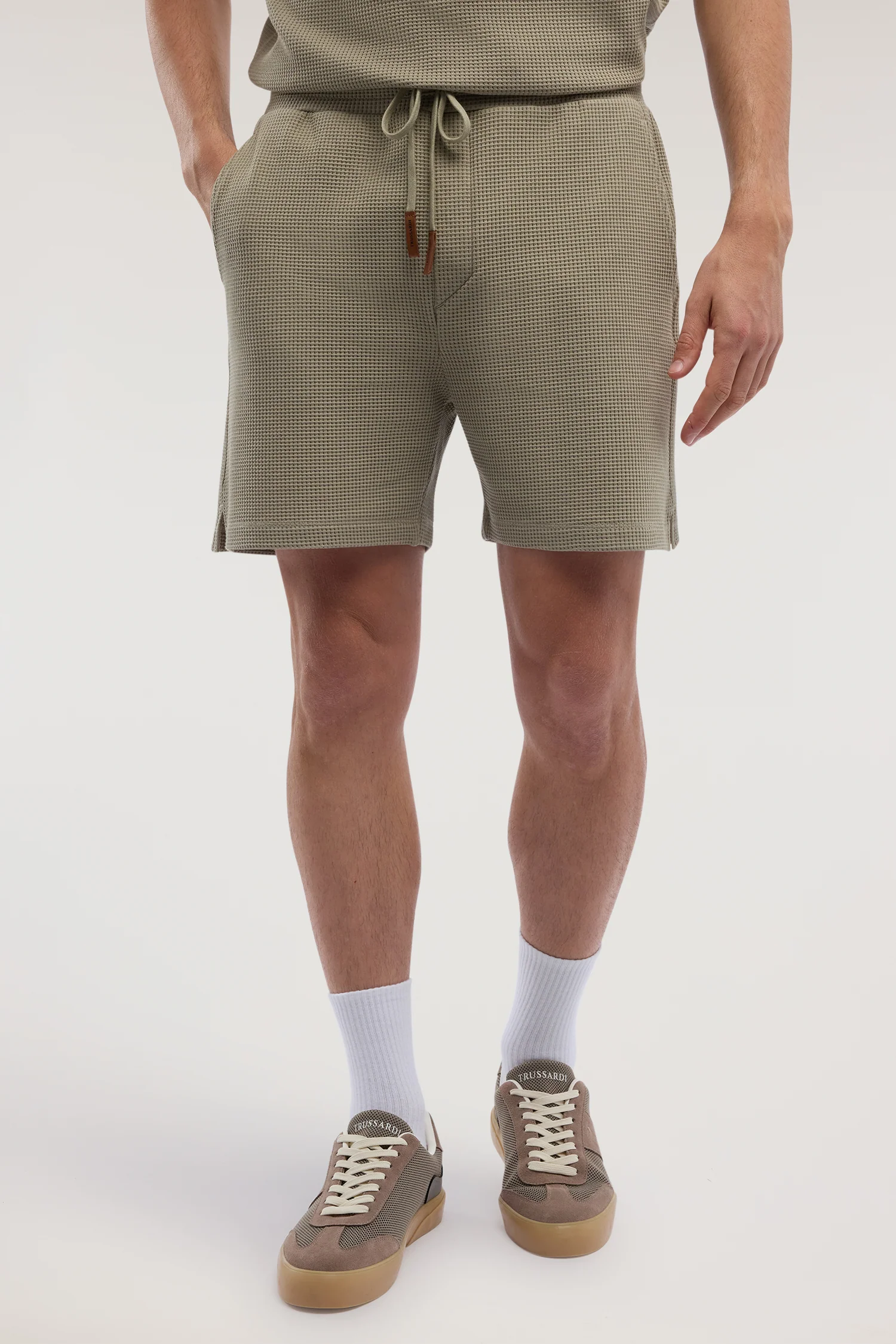 3D Bermuda shorts