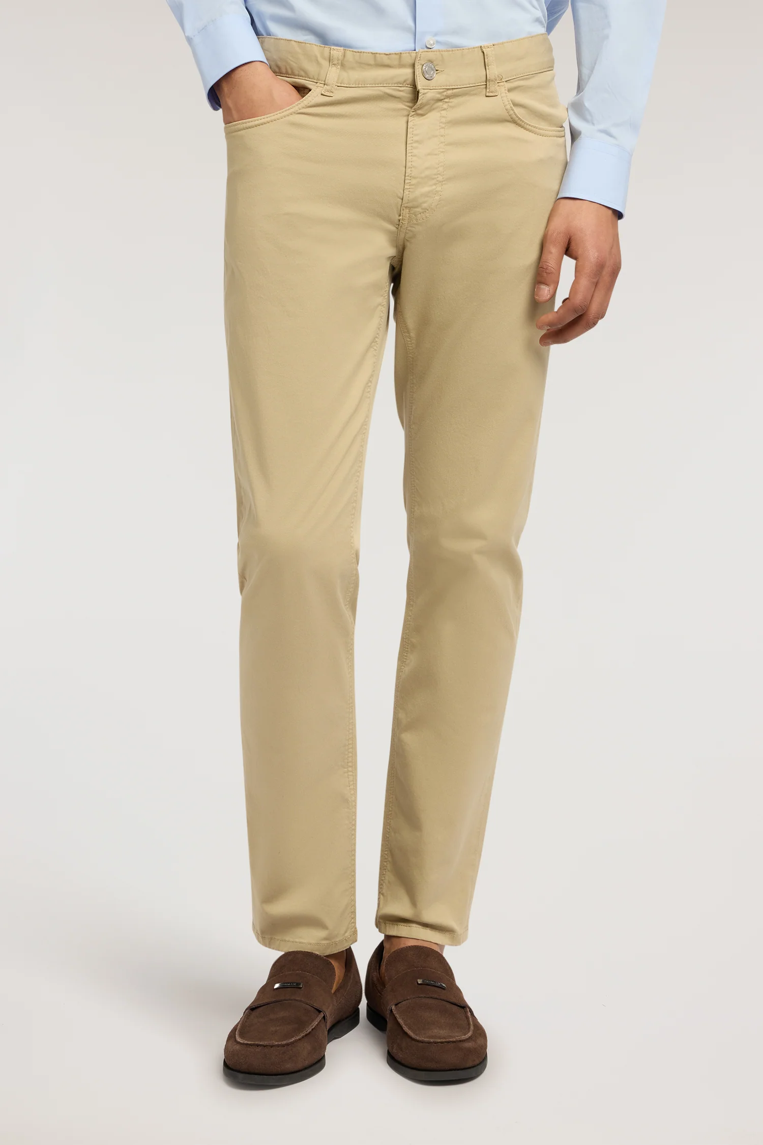 5 Slim 370 CLOSE pockets in lightweight gabardine