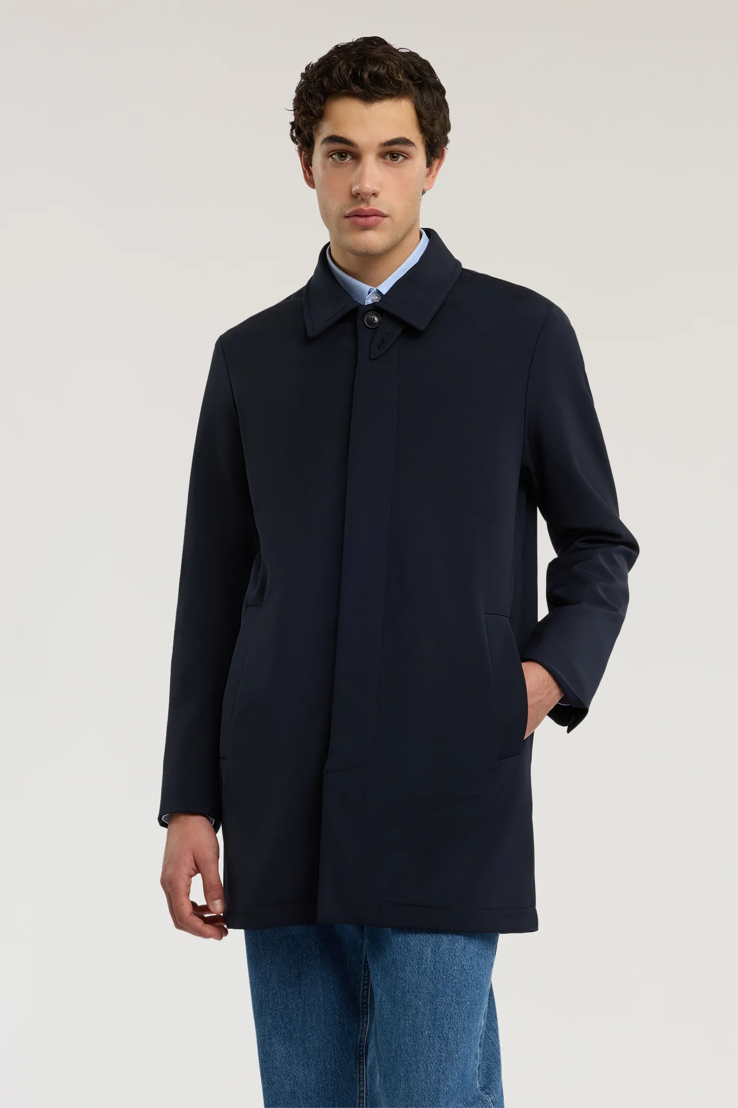 Car coat in lightweight wool fabric