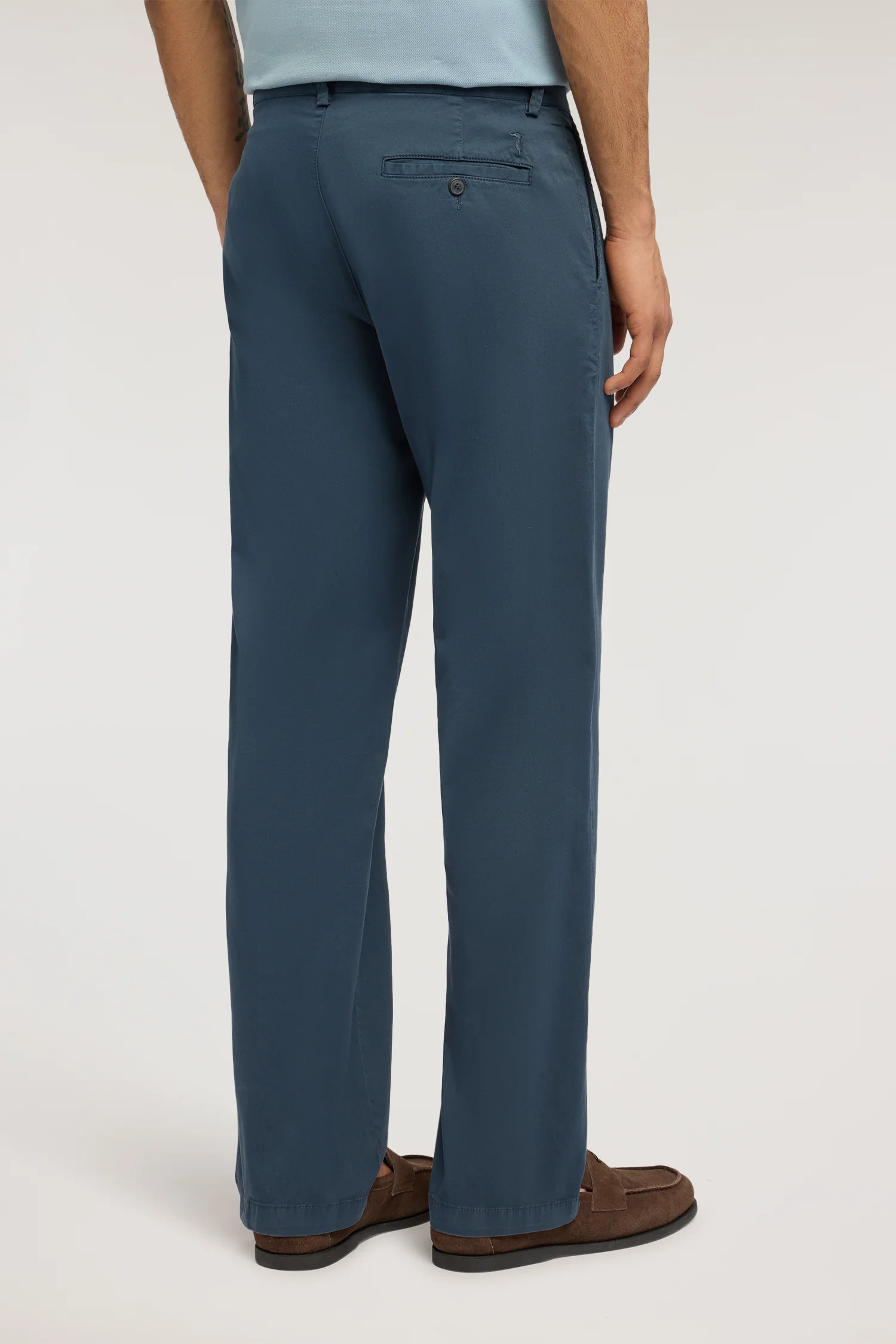 Chino Regular 302 in lightweight drill - Image 2
