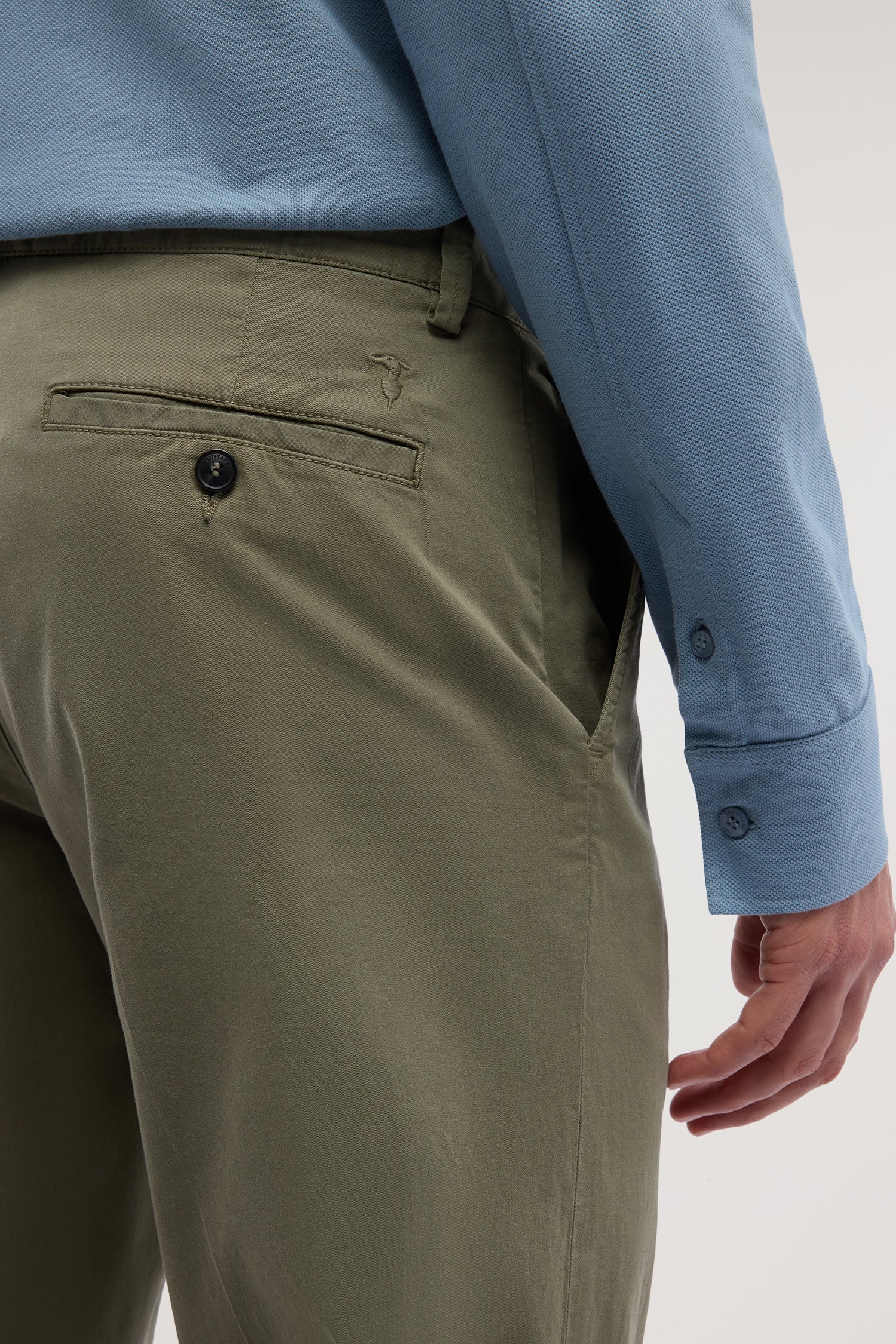 Chino Regular 302 in lightweight drill - Image 3