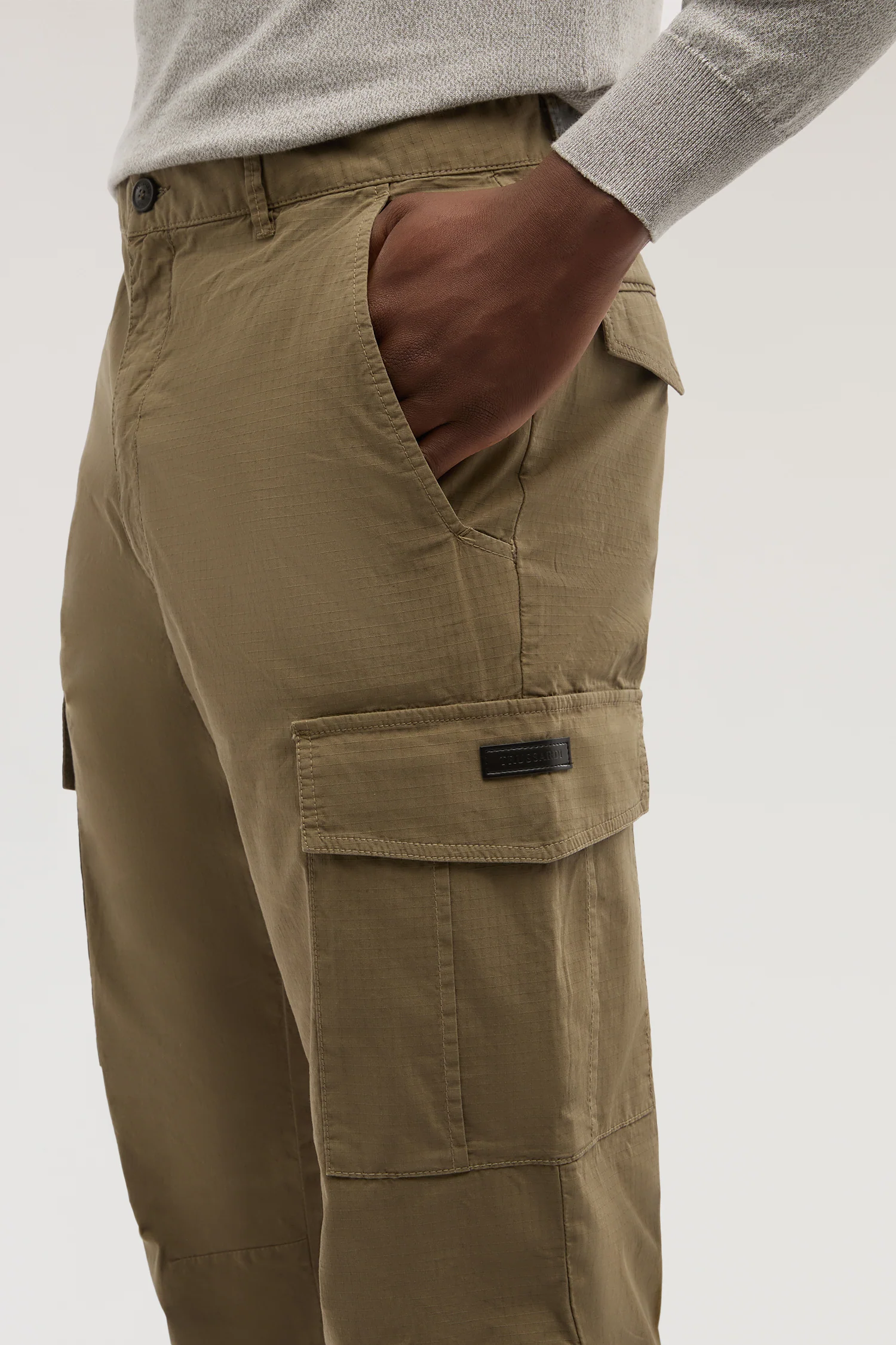 Cotton cargo trousers - Image 3