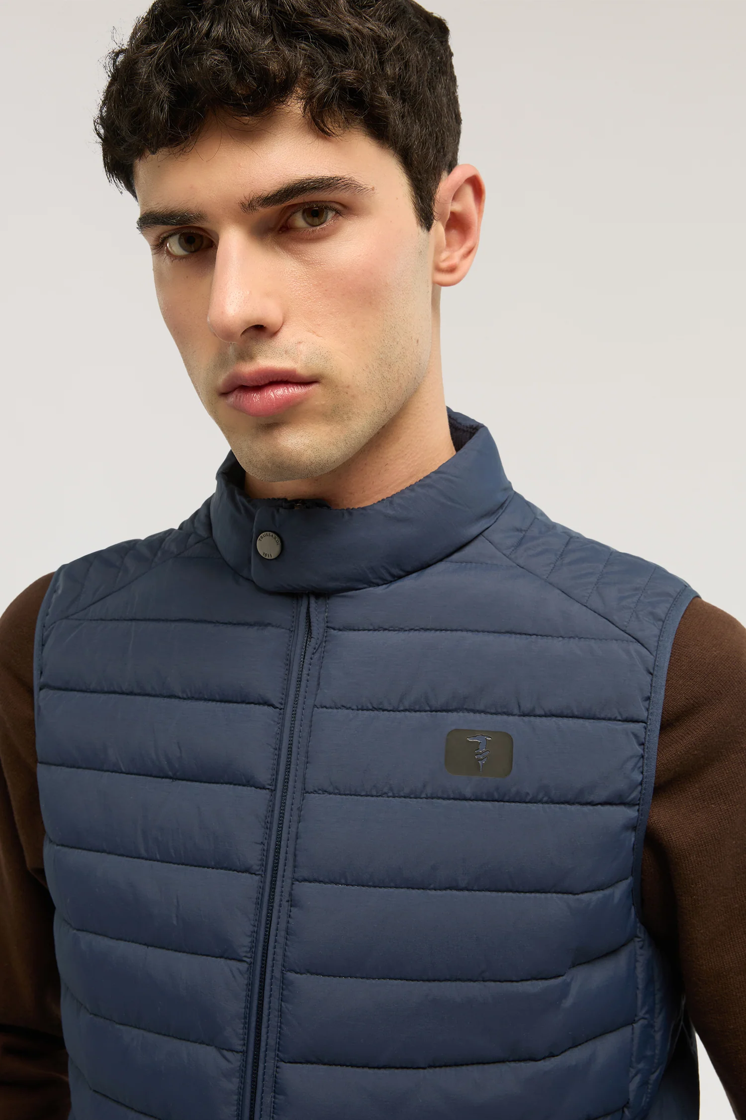 Crinkle nylon gilet
