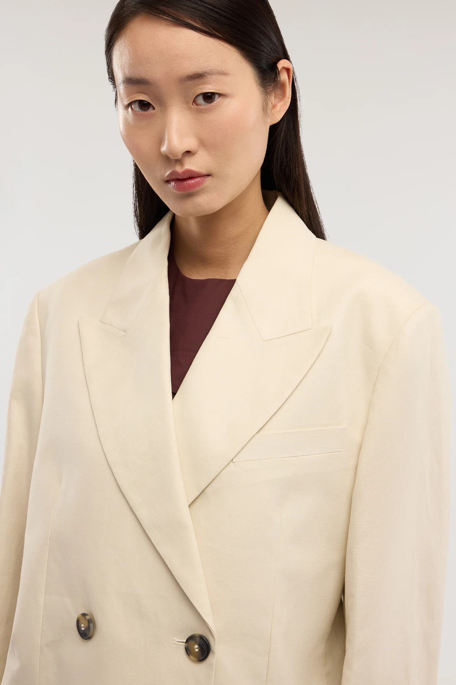 Double-breasted blazer in cotton and linen - Image 4