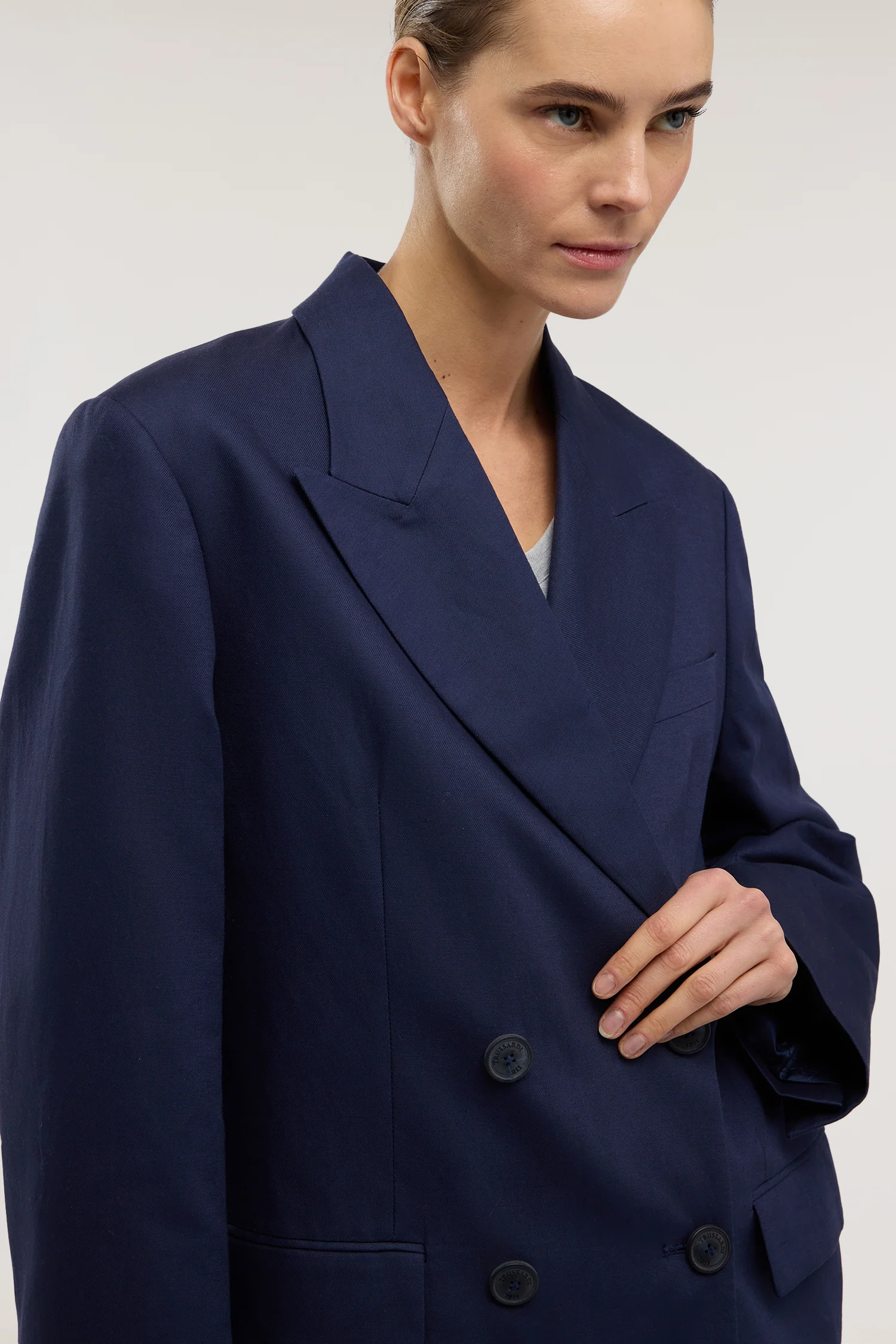 Double-breasted blazer in cotton and linen - Image 3