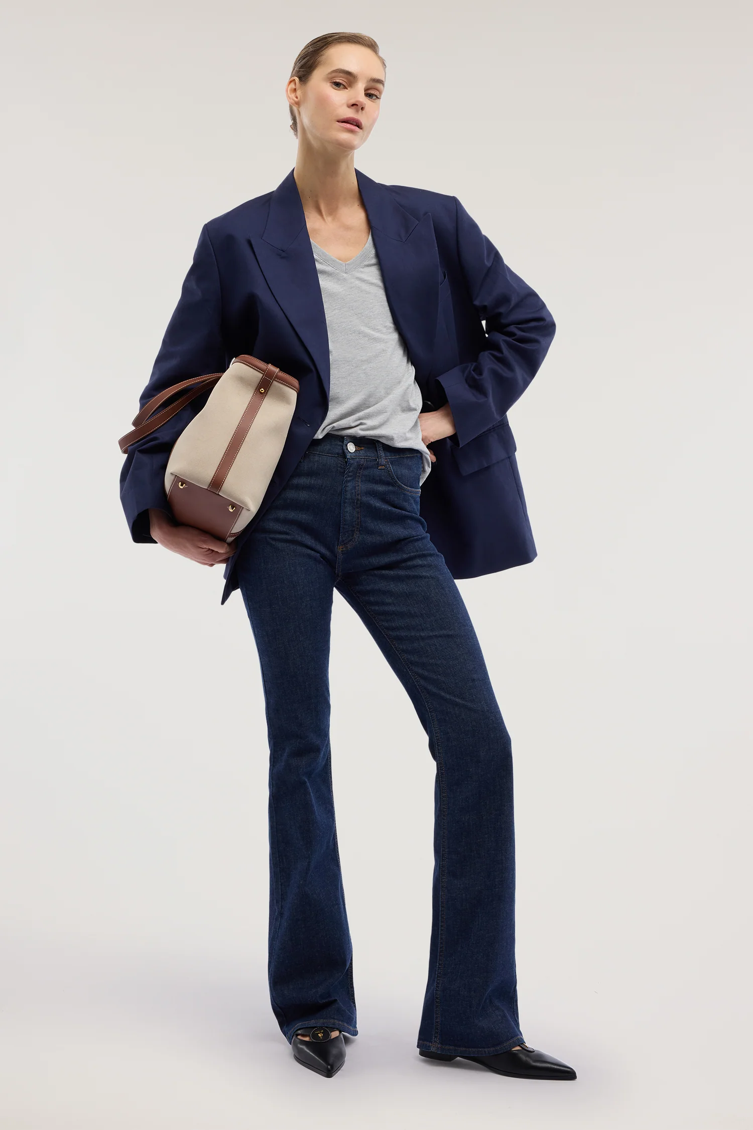 Double-breasted blazer in cotton and linen - Image 4