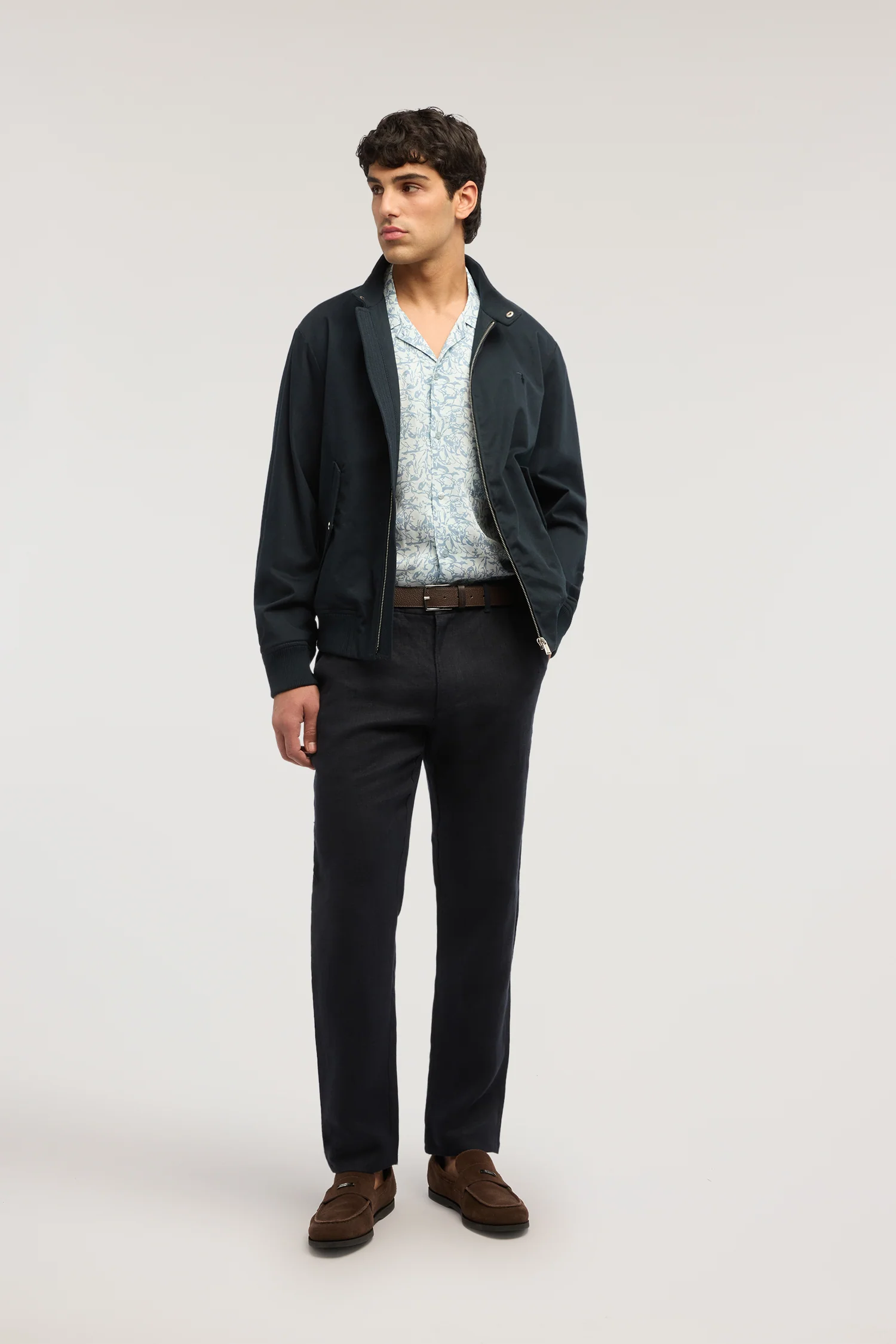 Linen trousers with elastic waist - Image 4