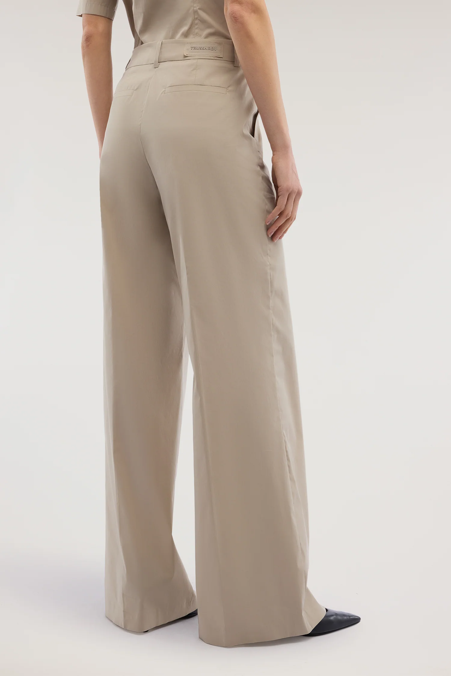 Loose-fitting cotton trousers - Image 2