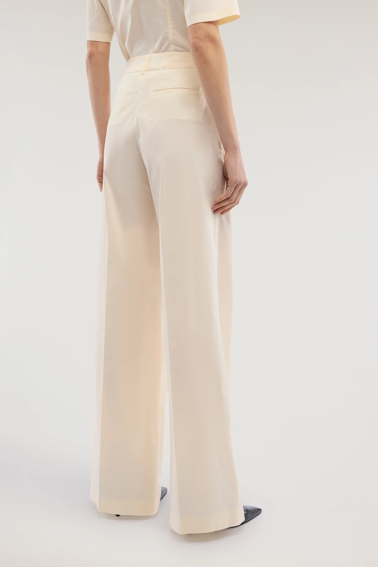 Loose-fitting cotton trousers - Image 2