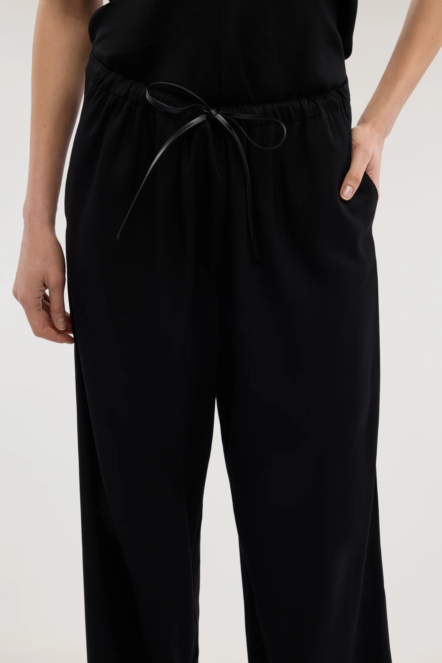 Palazzo trousers in viscose twill - Image 4