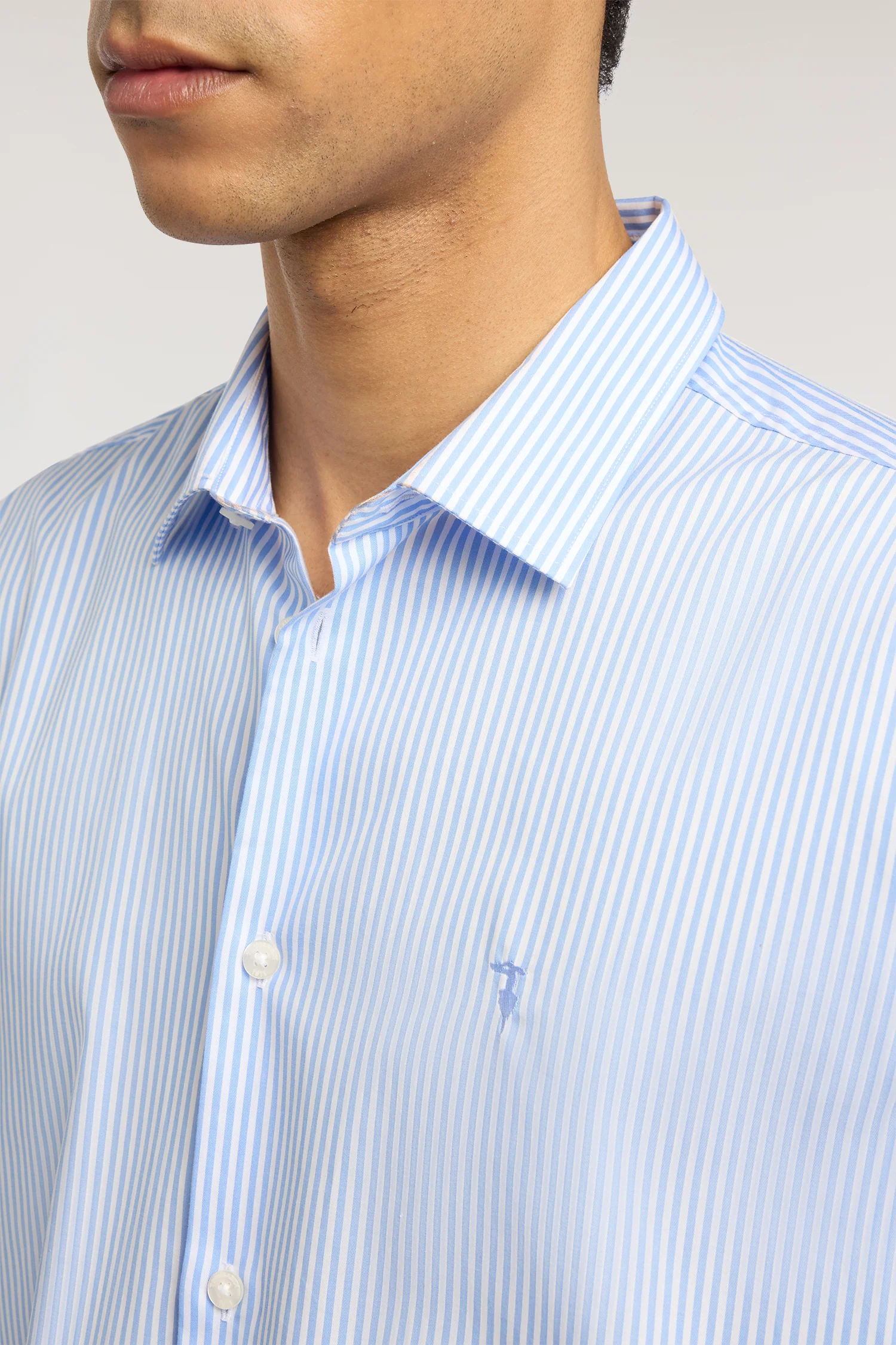 Regular-fit striped poplin shirt