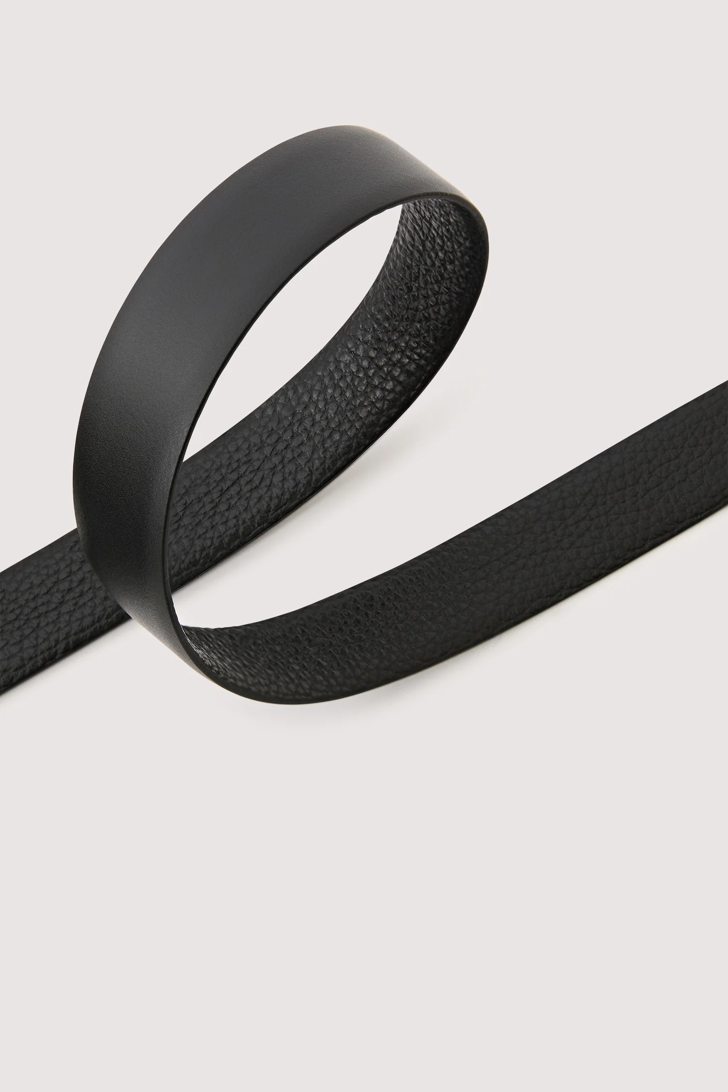 Reversible calf leather belt with greyhound buckle - Image 2