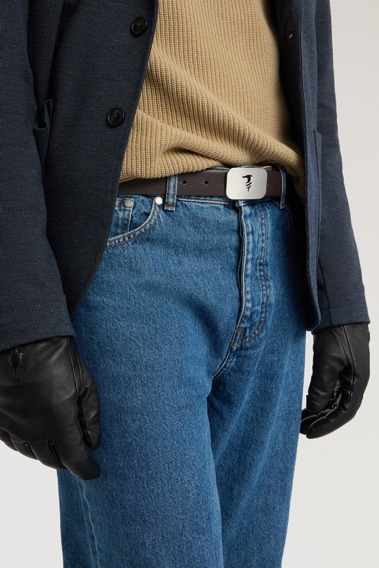 Reversible calf leather belt with greyhound buckle - Image 4