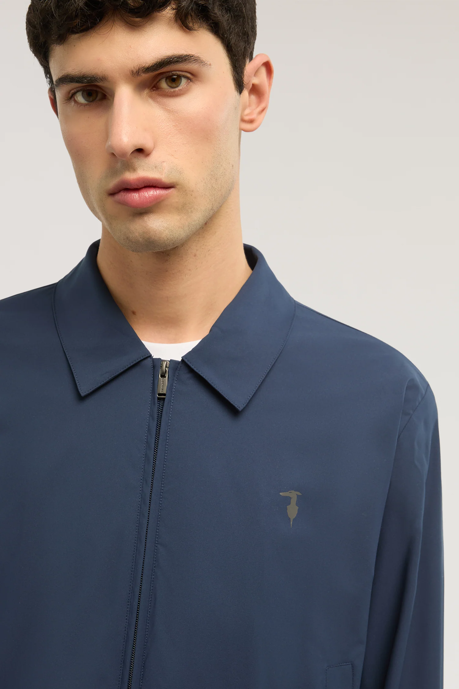 Shirt collar jacket in microfibre