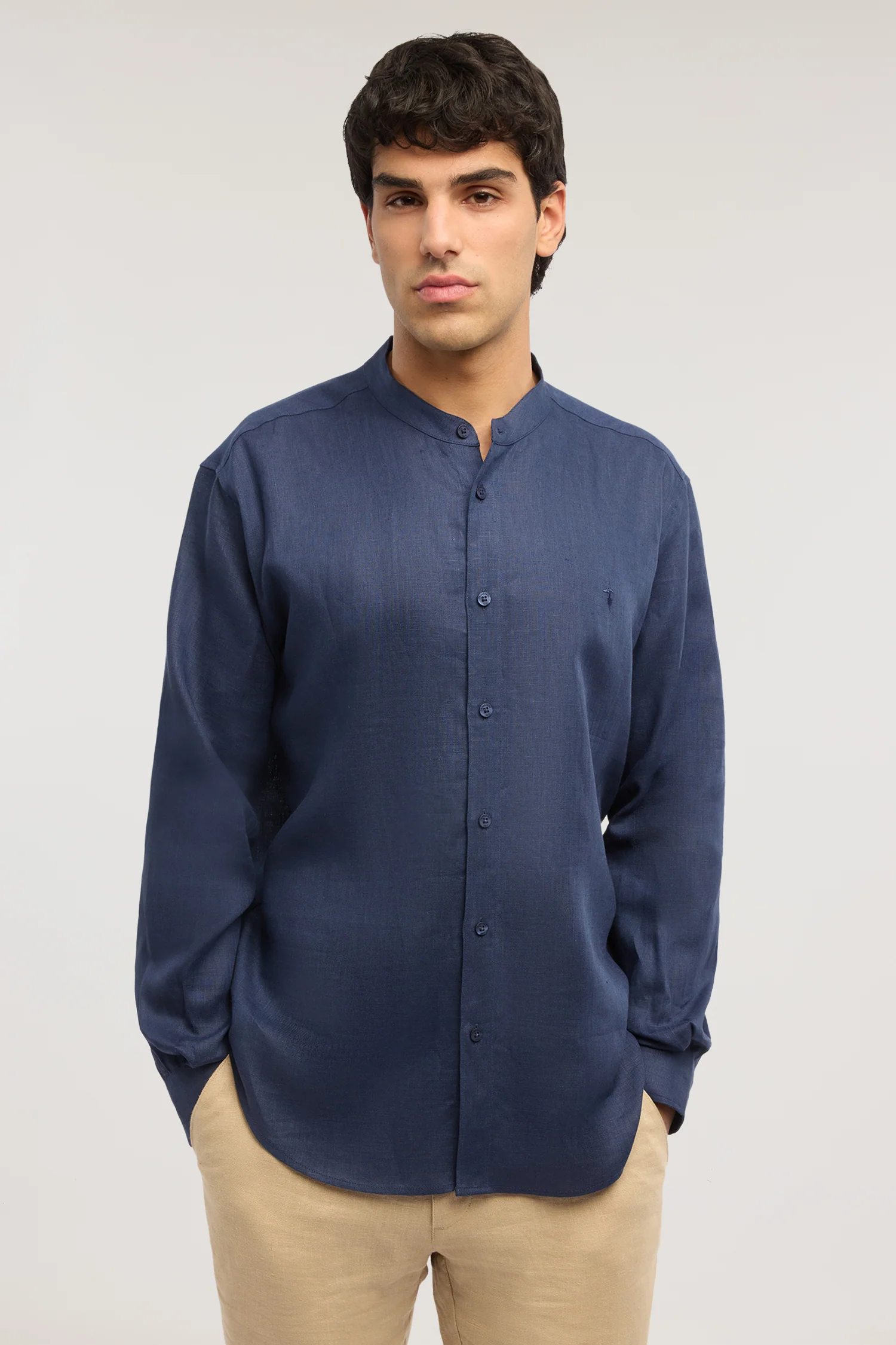 Shirt with Korean collar in linen - Image 2