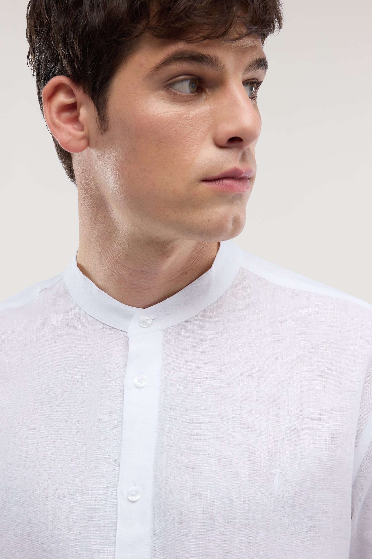 Shirt with Korean collar in linen - Image 3