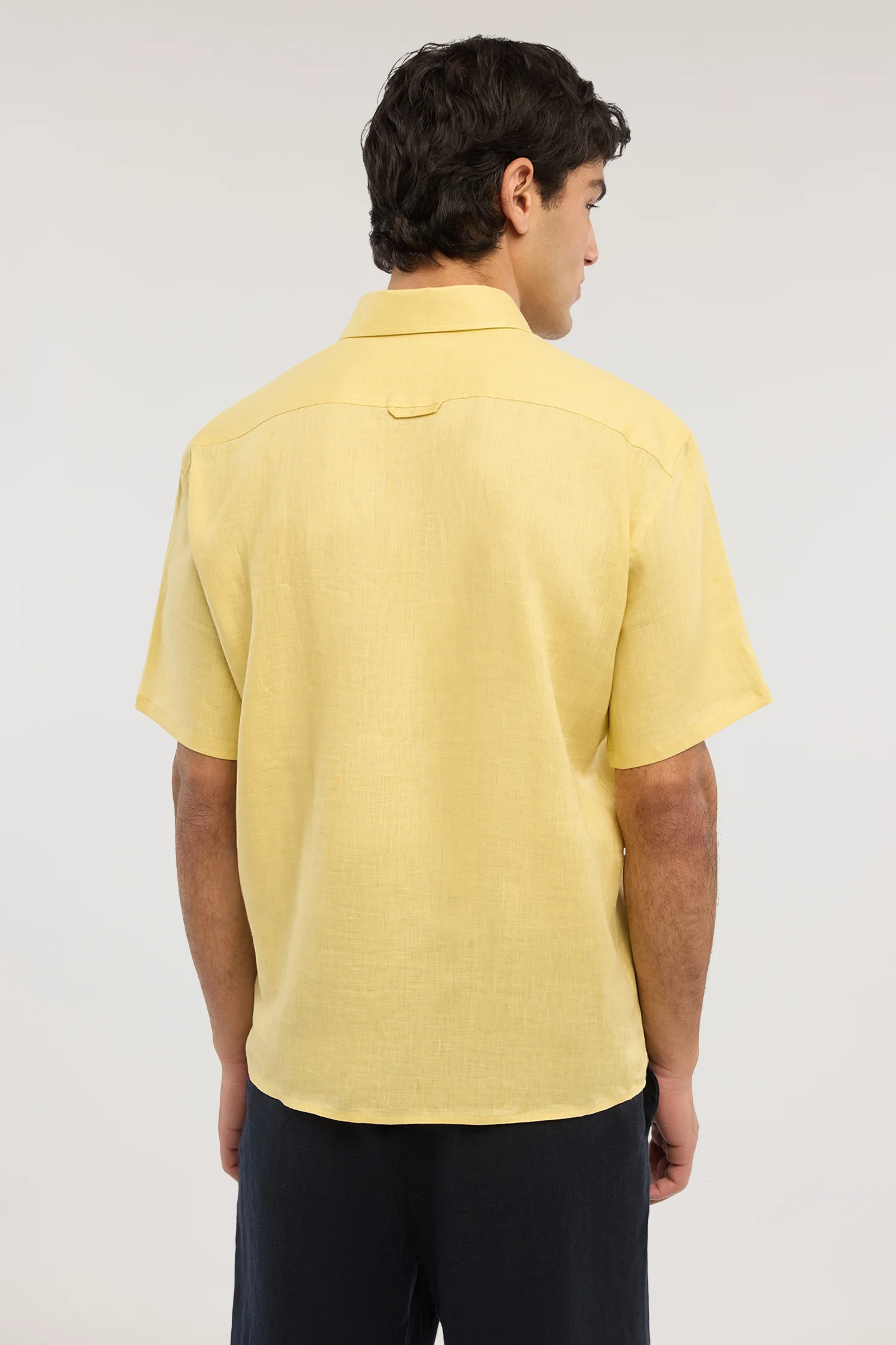 Short-sleeved linen shirt - Image 2