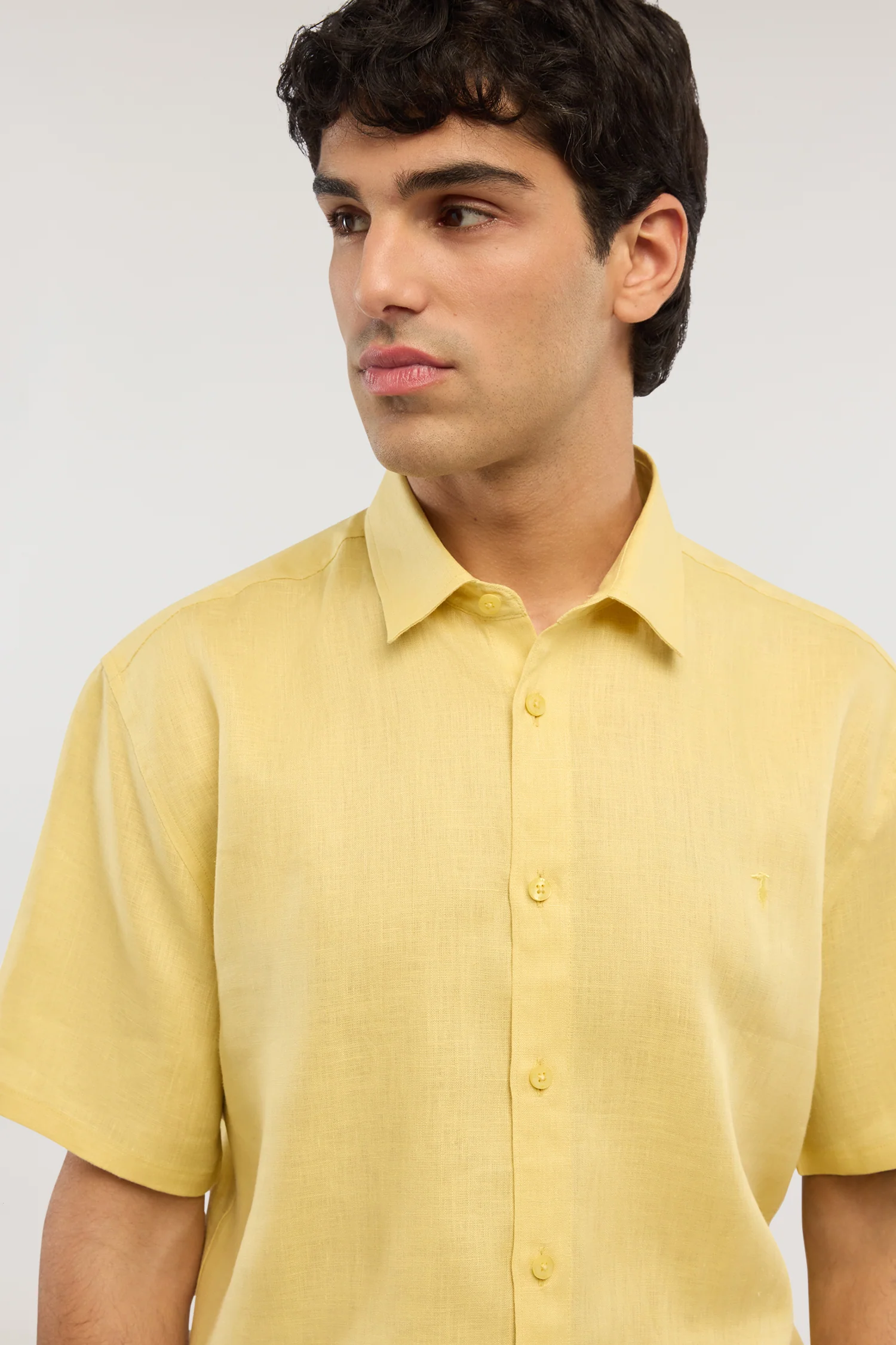 Short-sleeved linen shirt - Image 3