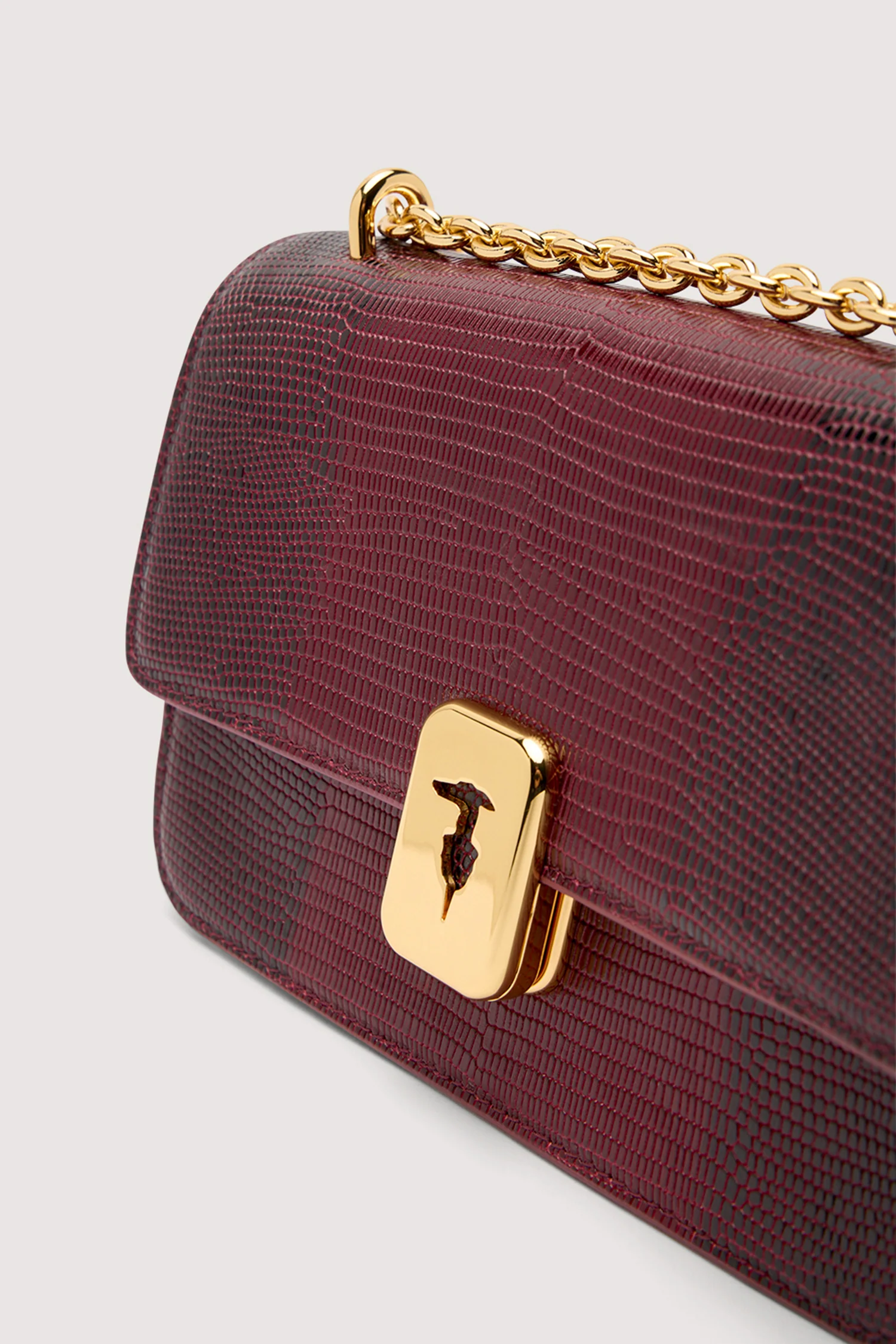 Small Cameo shoulder bag in leather - Image 4