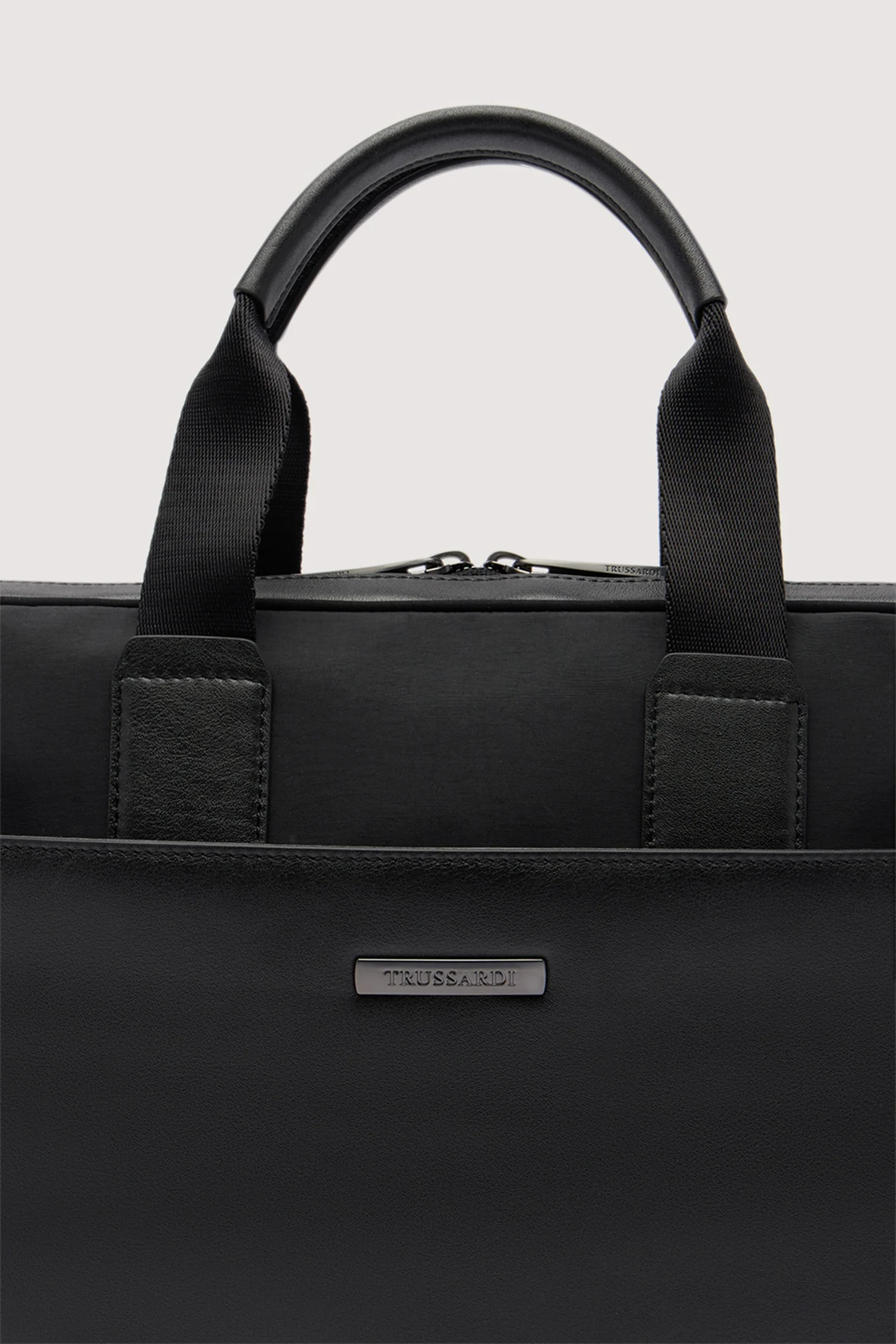 Travel document bag in nylon and leather - Image 4