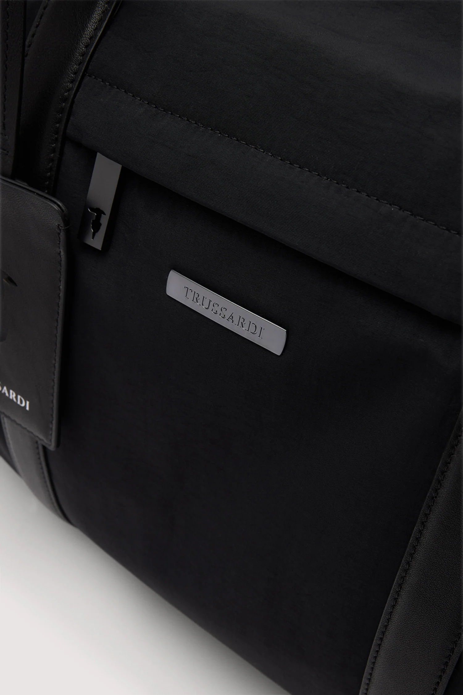 Travel holdall in nylon and leather - Image 3