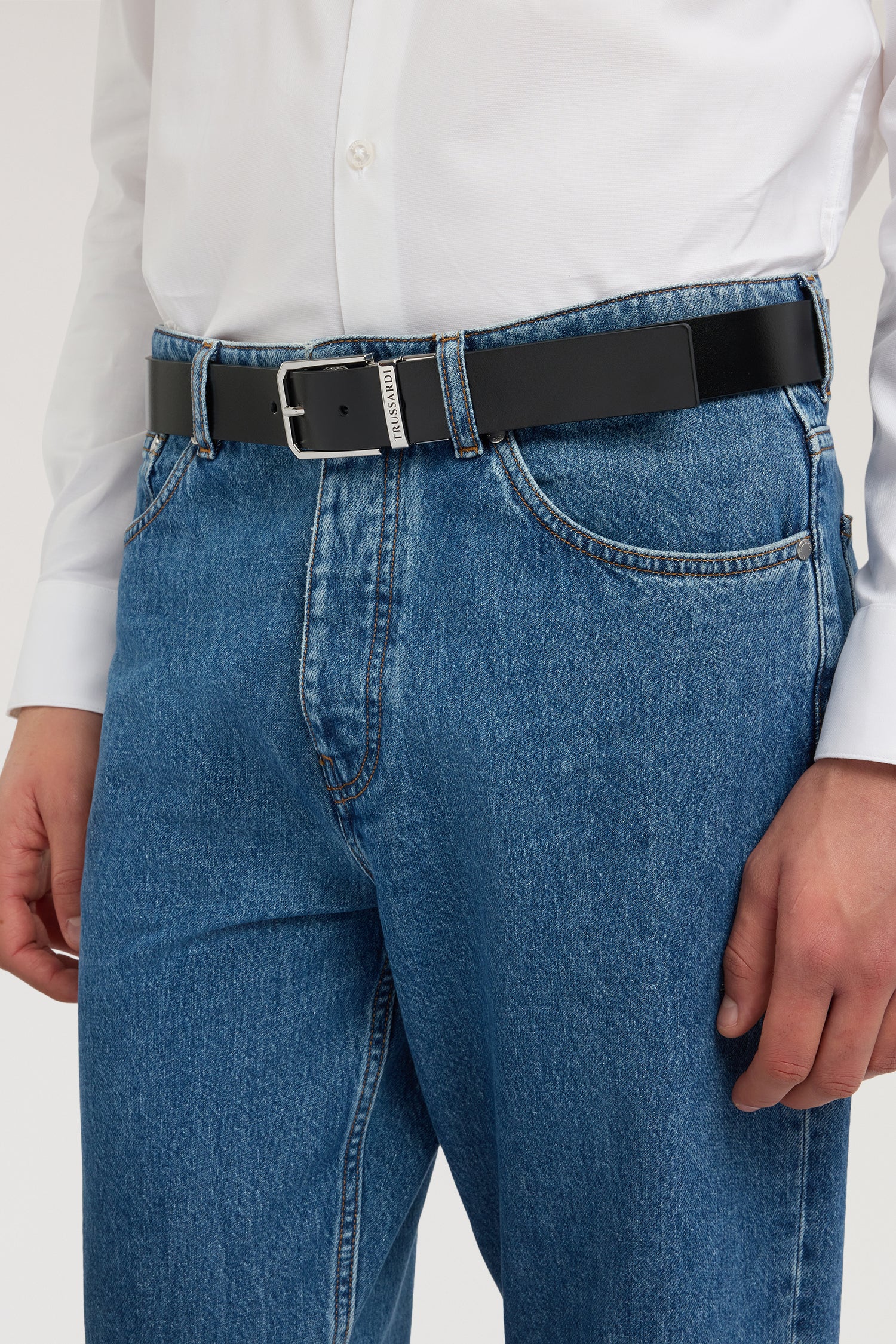 Two-tone reversible leather belt - Image 4