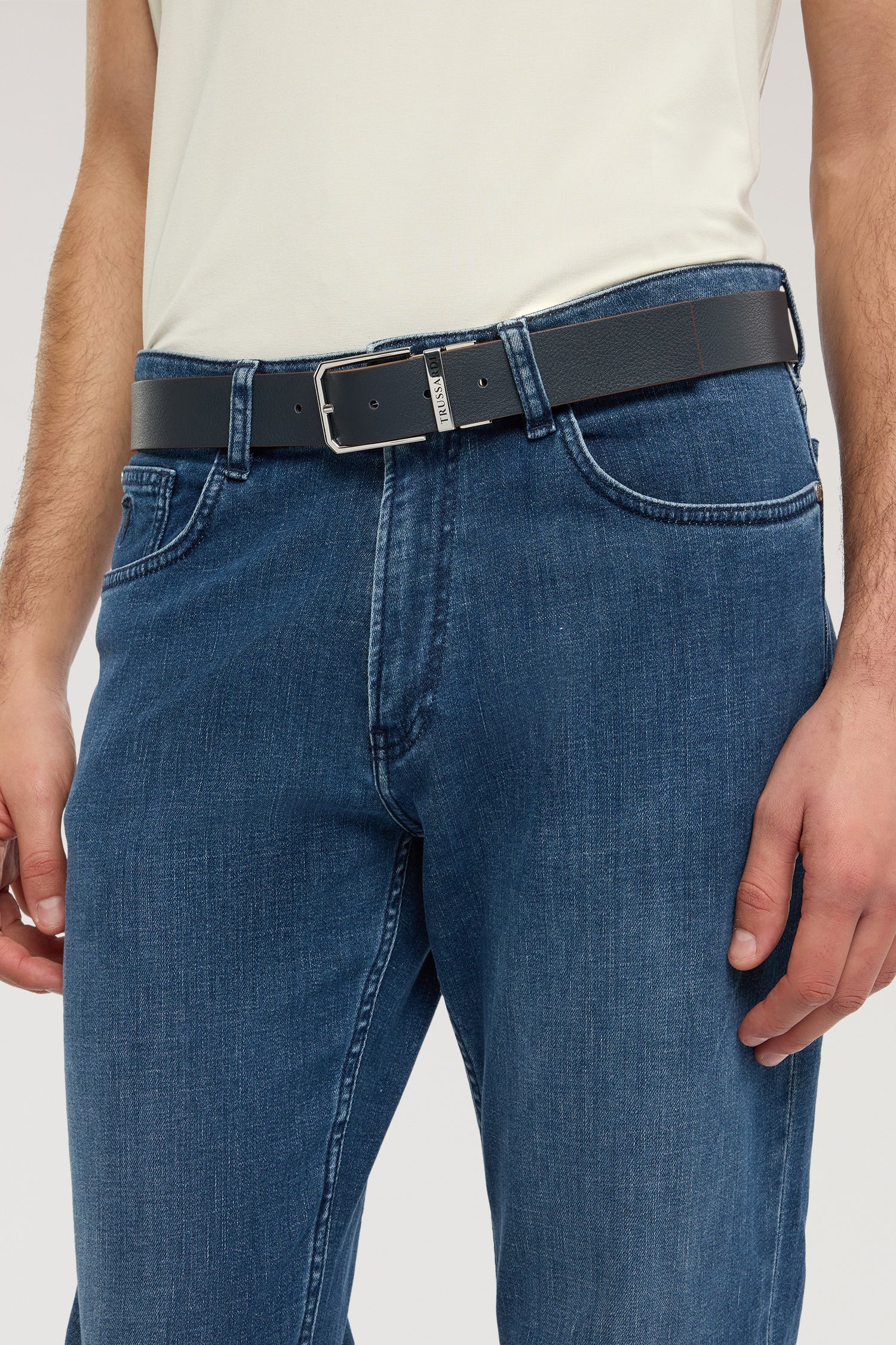 Two-tone reversible leather belt - Image 2