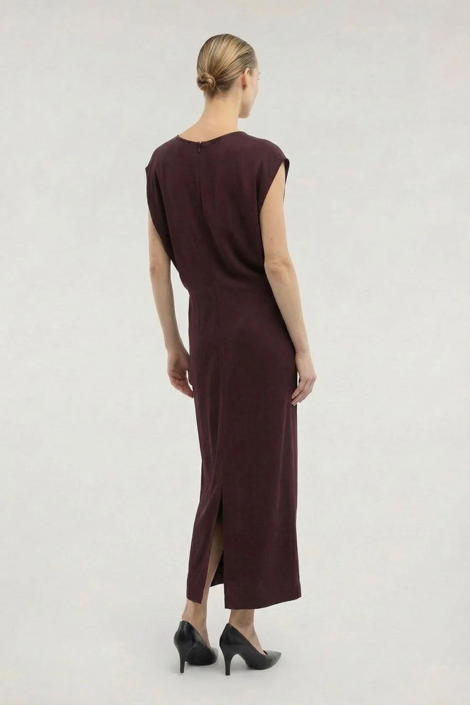 V-neck dress in viscose twill - Image 2