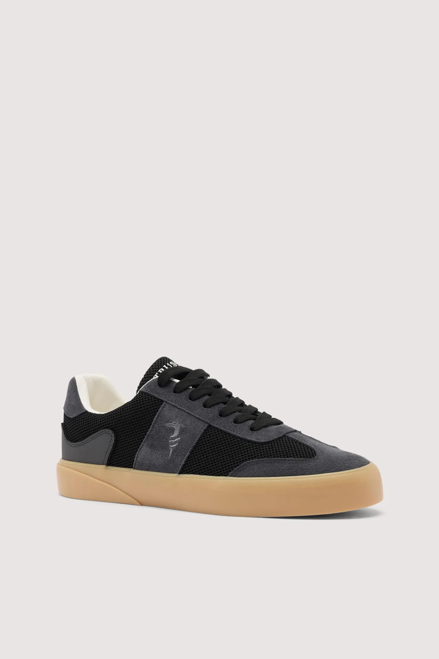 Vulcanised mesh and leather trainer - Image 3