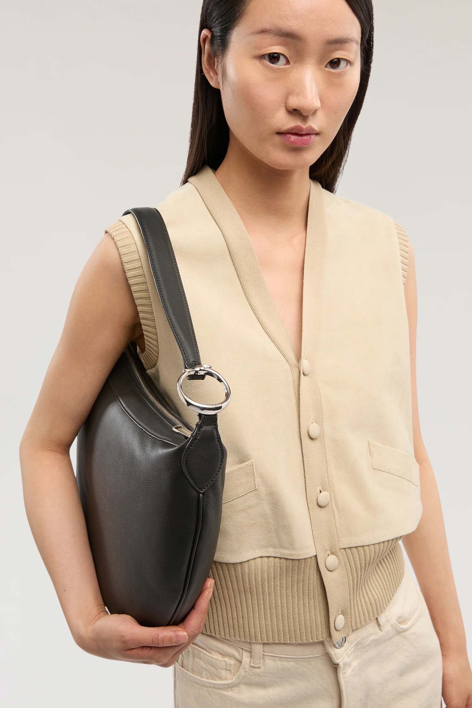 Whippet small hammered leather hobo bag - Image 4
