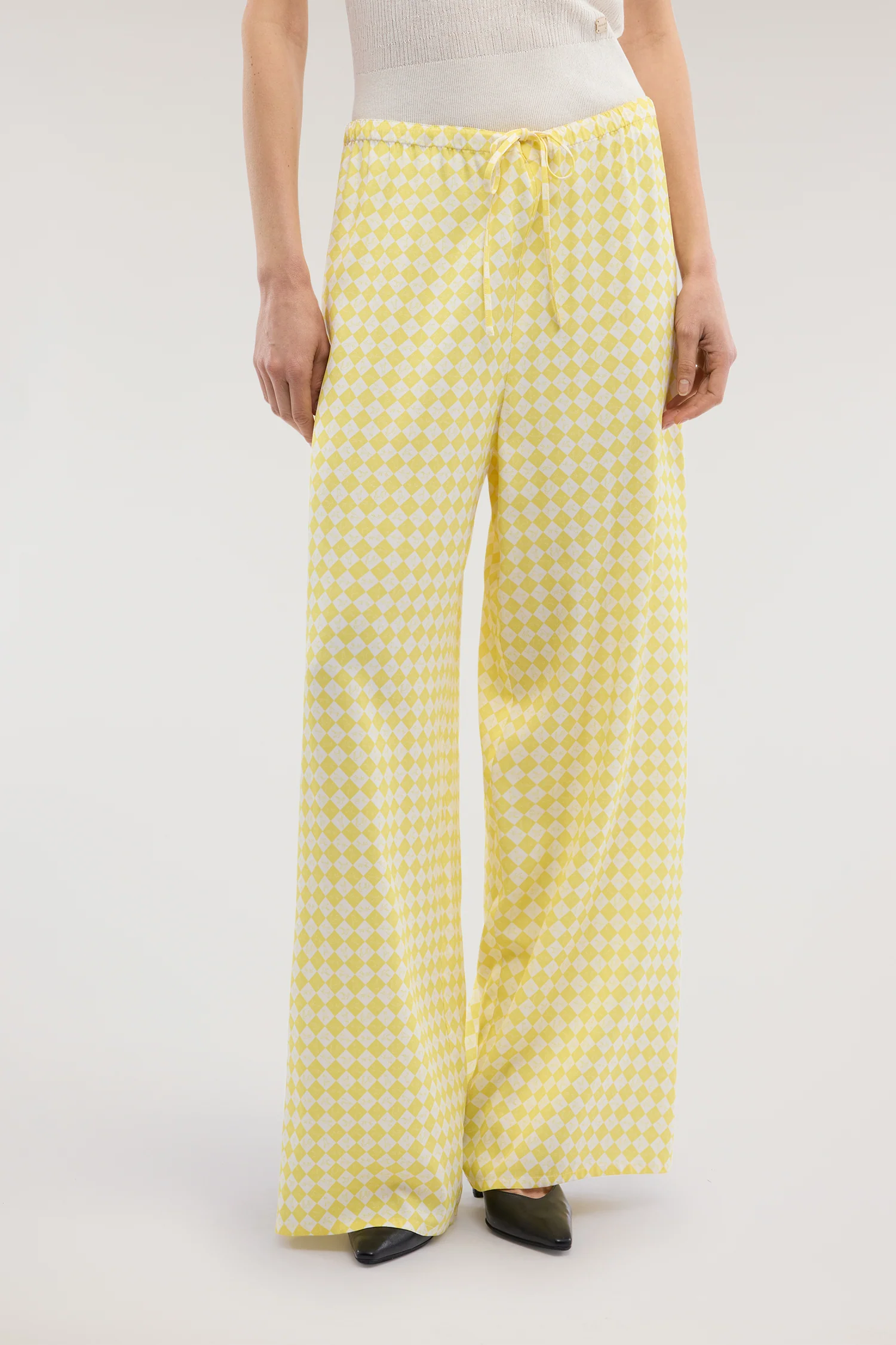 Wide-leg trousers with viscose twill print