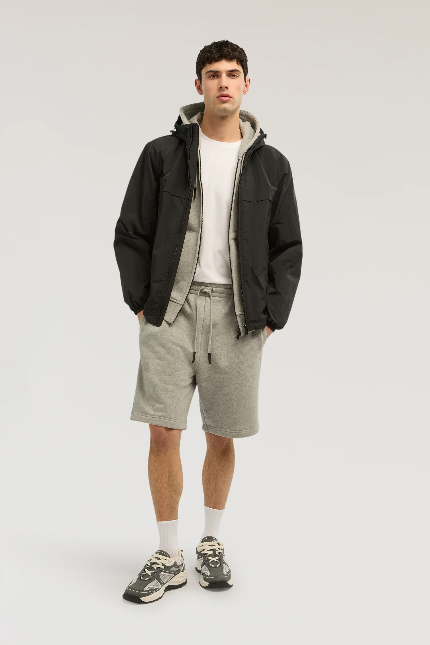Windbreaker with hood in crinkle nylon - Image 4